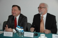 Ponad 47,5 mln zł z Unii na rewitalizację ratusza w Ciechanowie, modernizację ciechanowskiego szpitala i przebudowę dróg